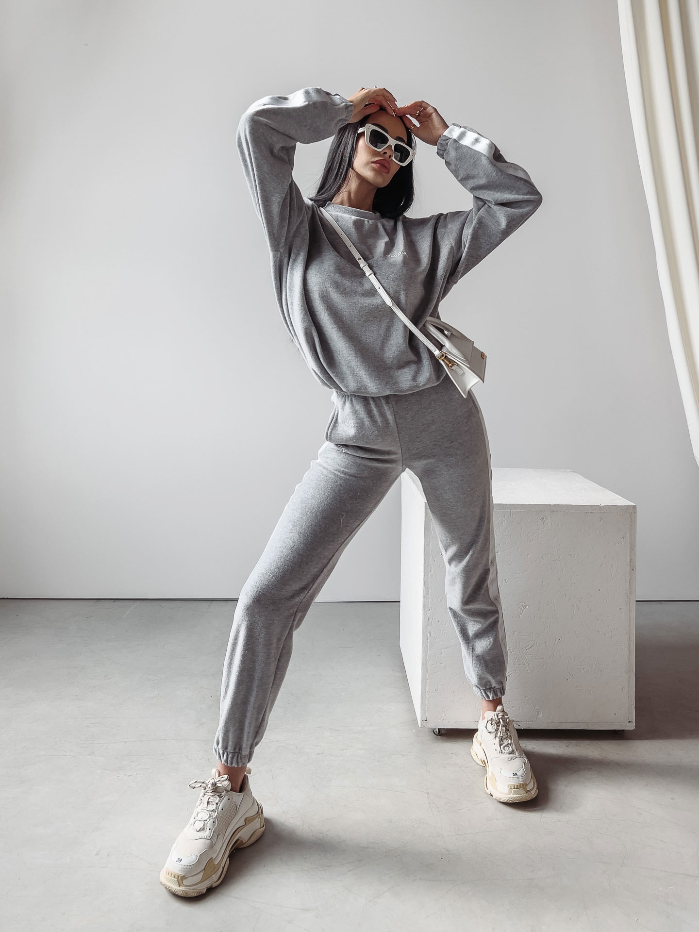 Komplet welurowy damski Blum Ola Voga szary Komplet welurowy damski Blum Ola Voga szary