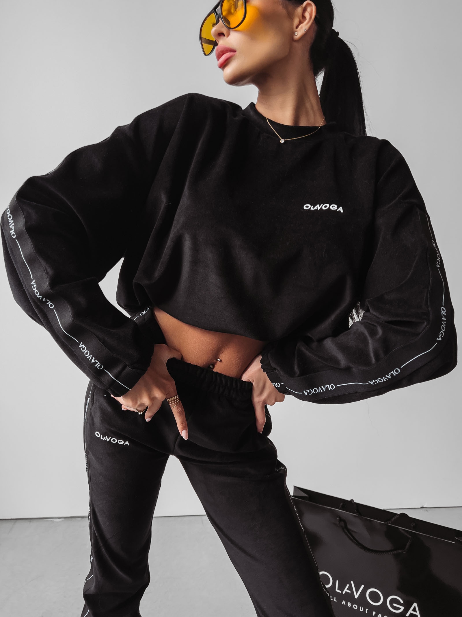 Komplet welurowy damski Blum Ola Voga czarny