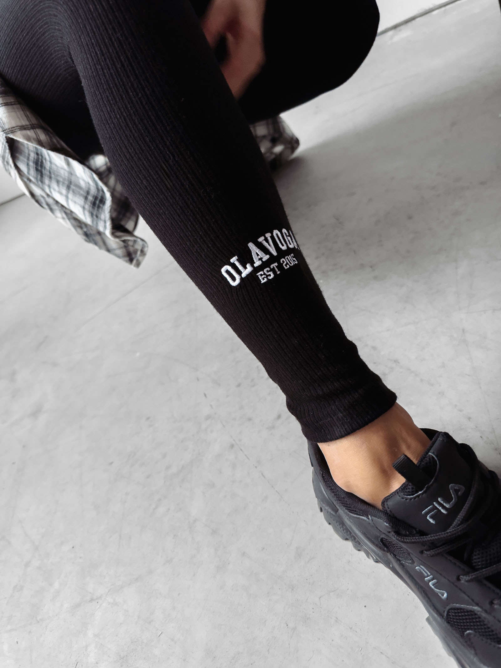 Komplet dzianinowy Opal Ola Voga czarny