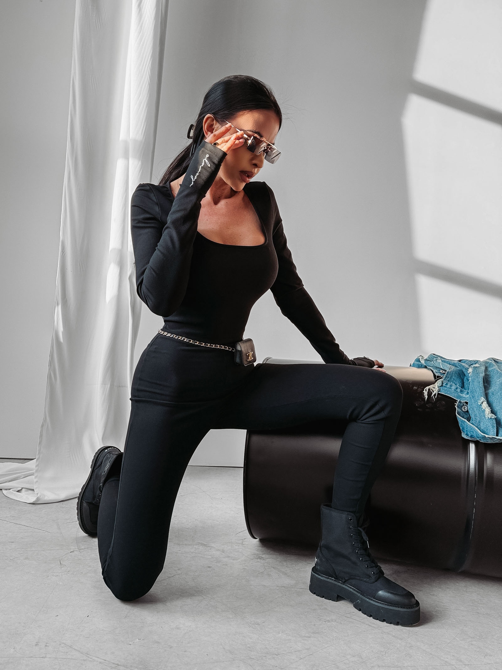 Kombinezon dopasowany Karly Ola Voga czarny