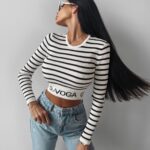 Bluzka basicowa prążkowana Dana Ola Voga ecru-czarna