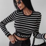 Bluzka basicowa prążkowana Dana Ola Voga czarno-ecru