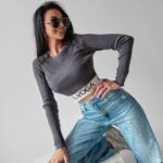 Bluzka basicowa prążkowana Dana Ola Voga grafitowa