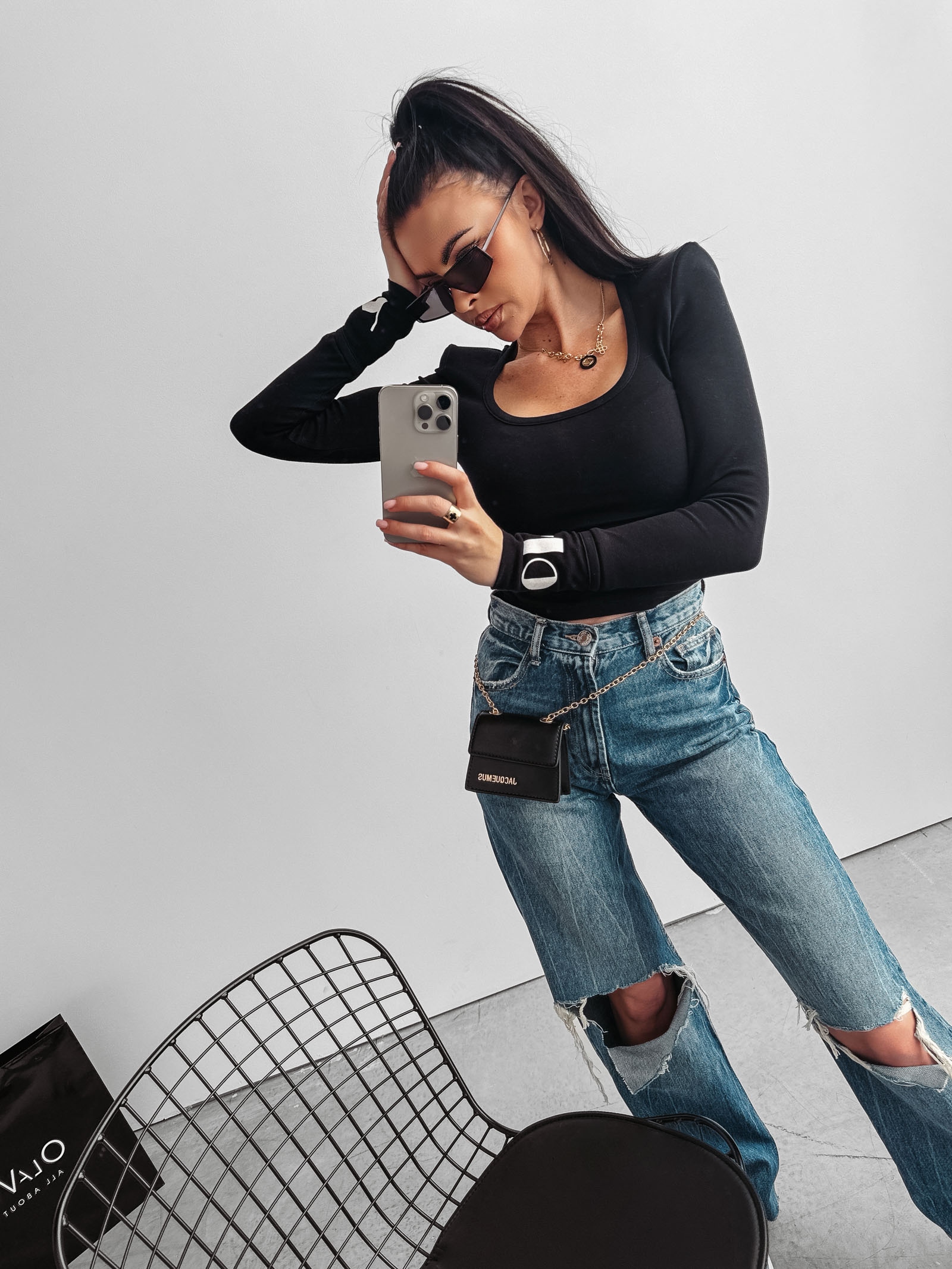 Bluzka dopasowana basic Fate Ola Voga czarna Bluzka dopasowana basic Fate Ola Voga czarna