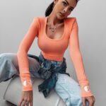 Bluzka dopasowana basic Fate Ola Voga łososiowe