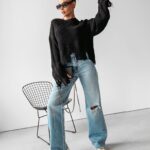 Sweter damski postrzępiony MILEY OLAVOGA czarny