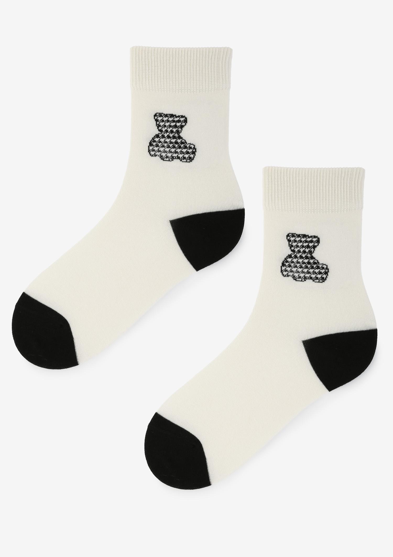 Skarpetki damskie z misiem w pepitkę ecru Skarpetki damskie z misiem w pepitkę ecru