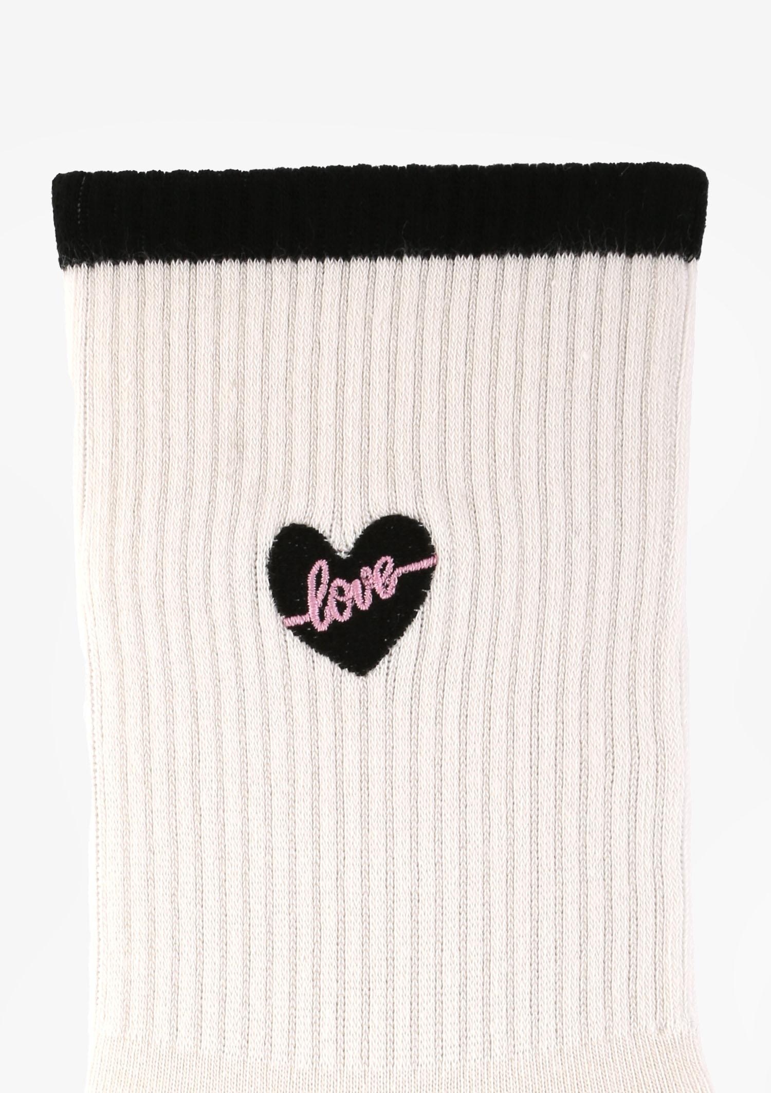 Skarpetki damskie z wyhaftowanym sercem ecru
