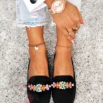 Mokasyny z kamieniami Madam Saco czarne