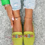 Mokasyny z kamieniami Madam Saco zielone