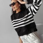 Sweter oversize Rega Ola Voga czarny