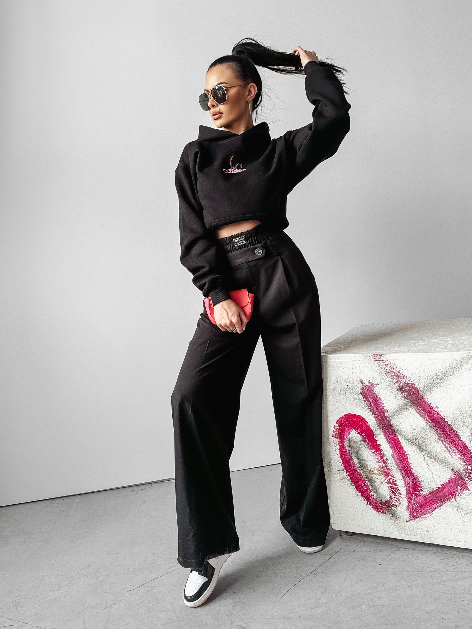 Bluza kangurka Blame Ola Voga czarna Bluza kangurka Blame Ola Voga czarna