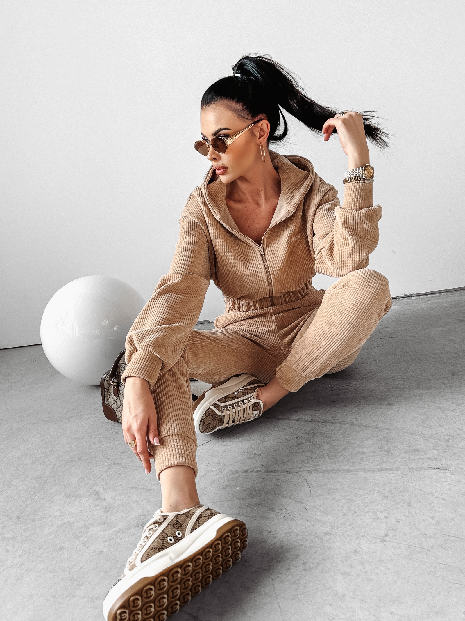 Komplet damski dresowy Prime Ola Voga beżowy Komplet damski dresowy Prime Ola Voga beżowy