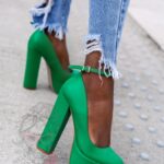 Czółenka na słupku Madam Pinkna zielone