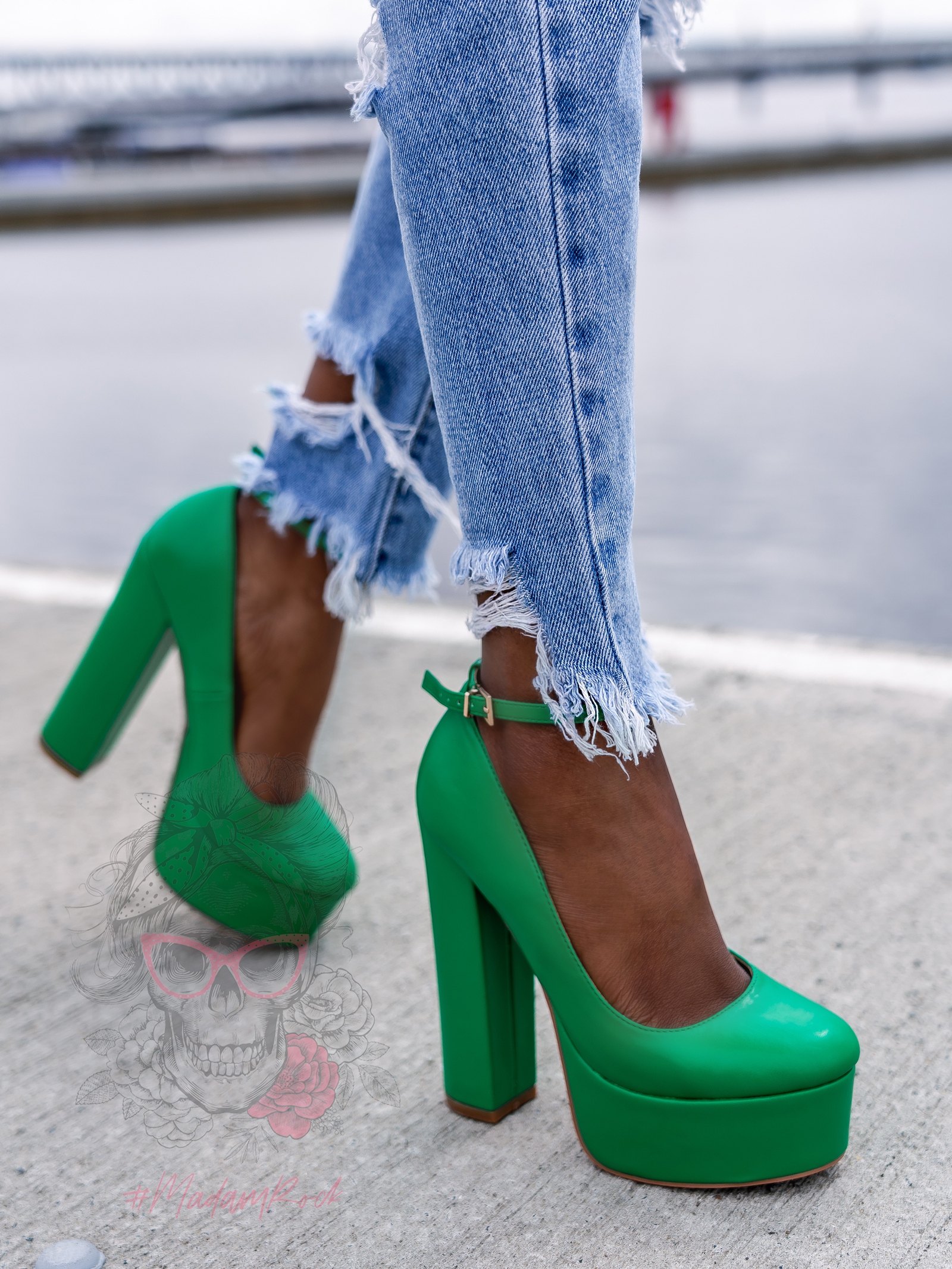 Czółenka na słupku Madam Pinkna zielone Czółenka na słupku Madam Pinkna zielone