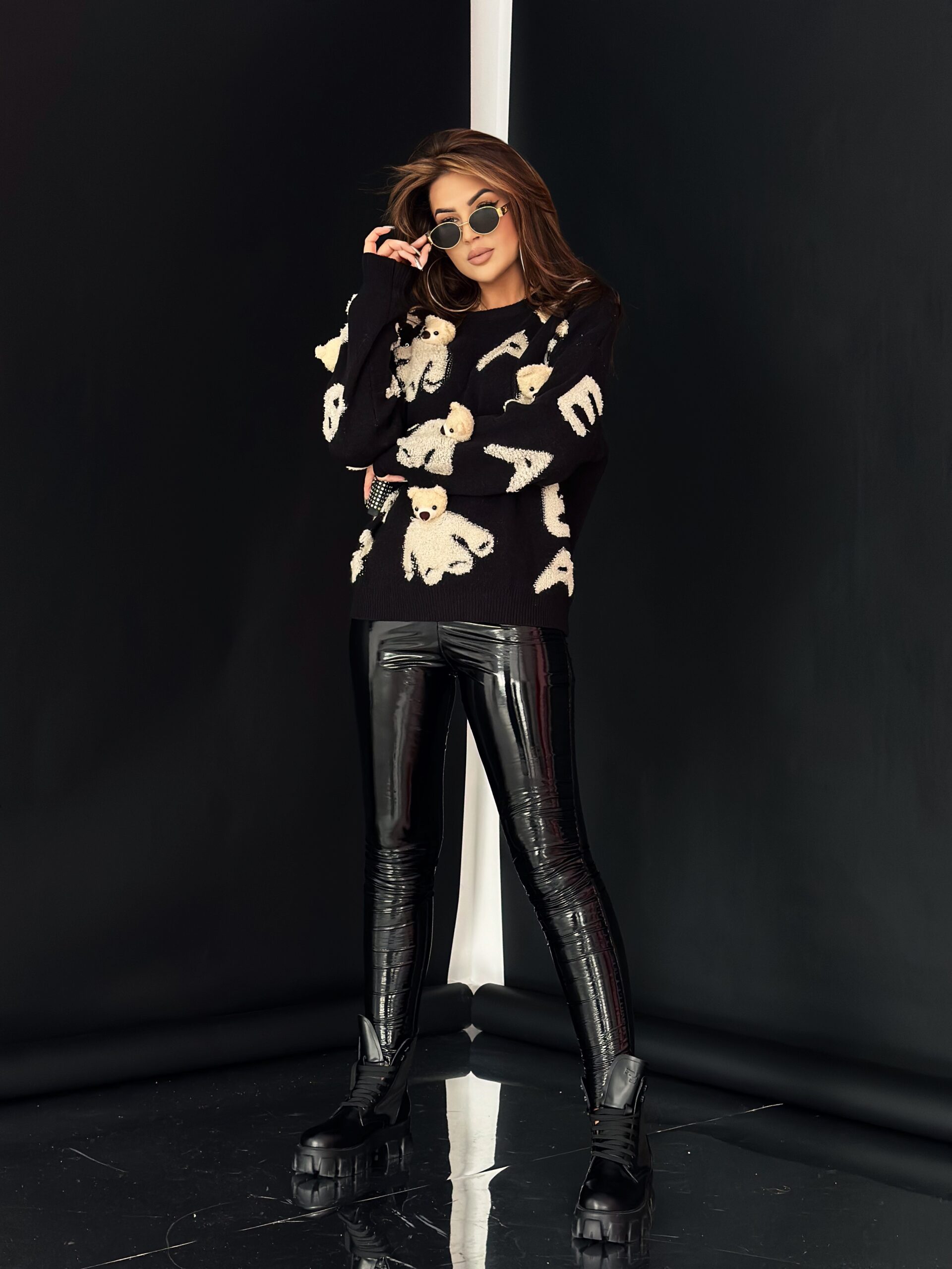 Sweter 3D z misiami Ted’s czarny Sweter 3D z misiami Ted’s czarny