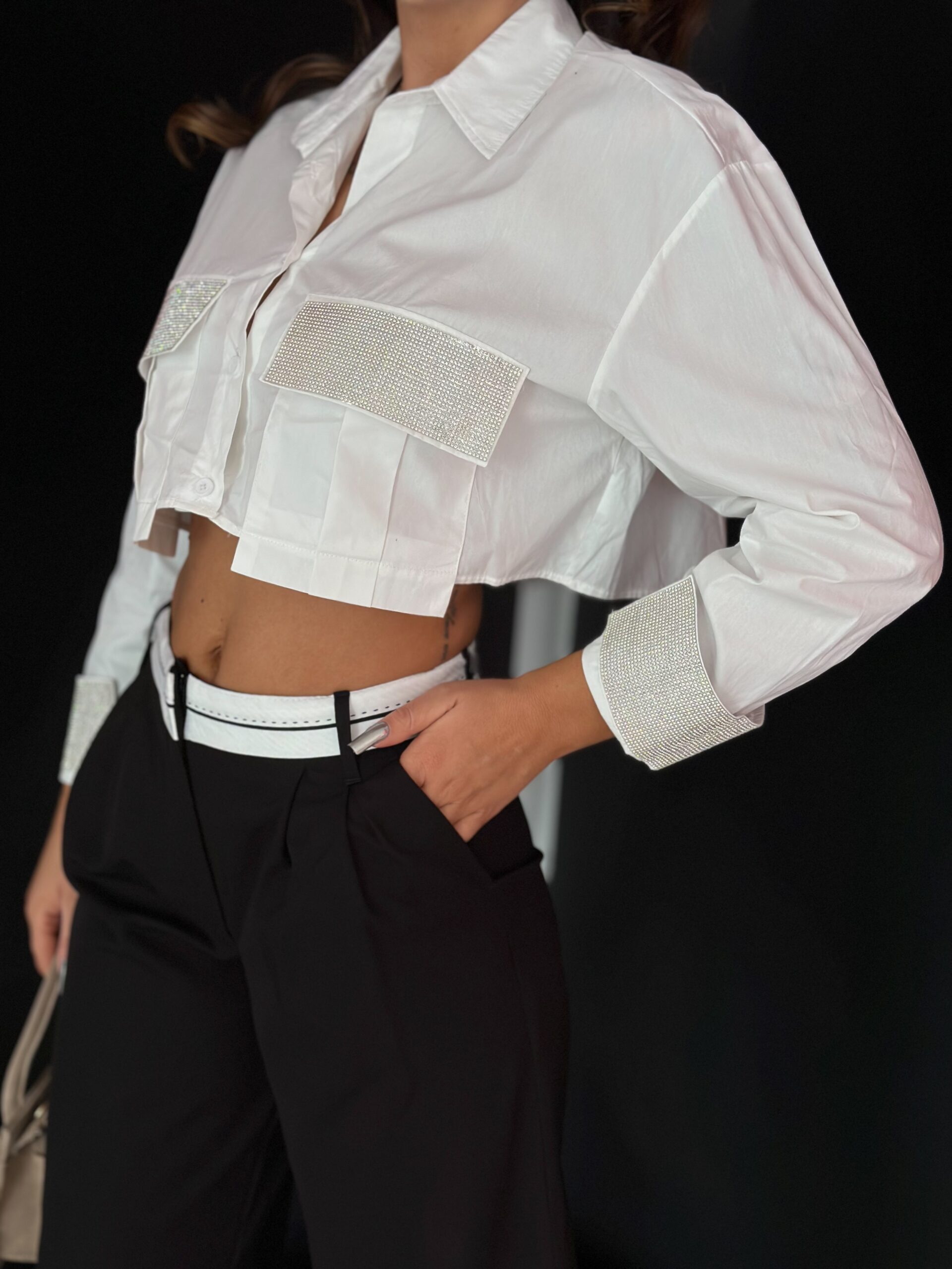 Koszula krótka z cyrkoniami Lova biała Koszula krótka z cyrkoniami Lova biała