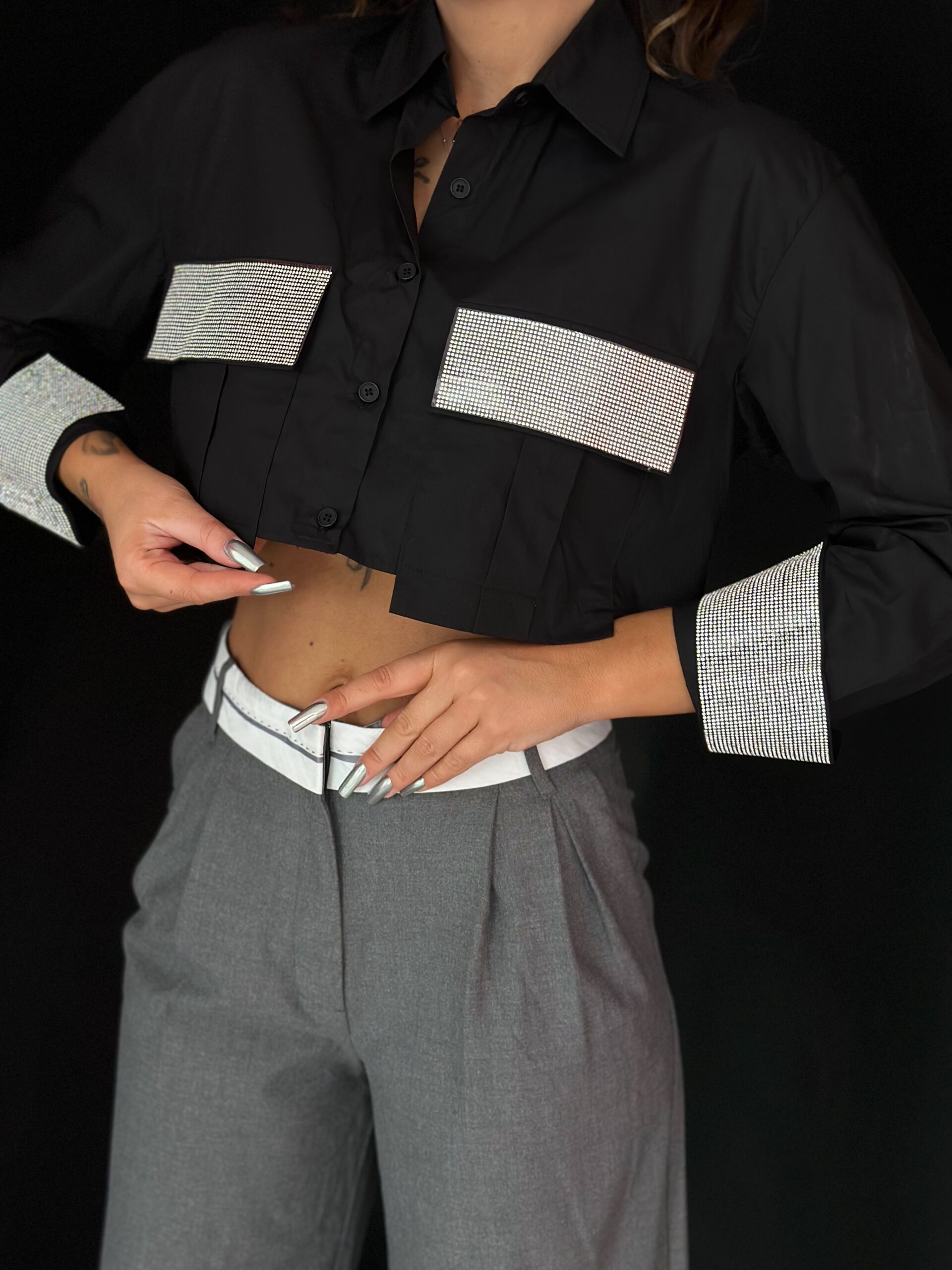 Koszula krótka z cyrkoniami Lova czarna