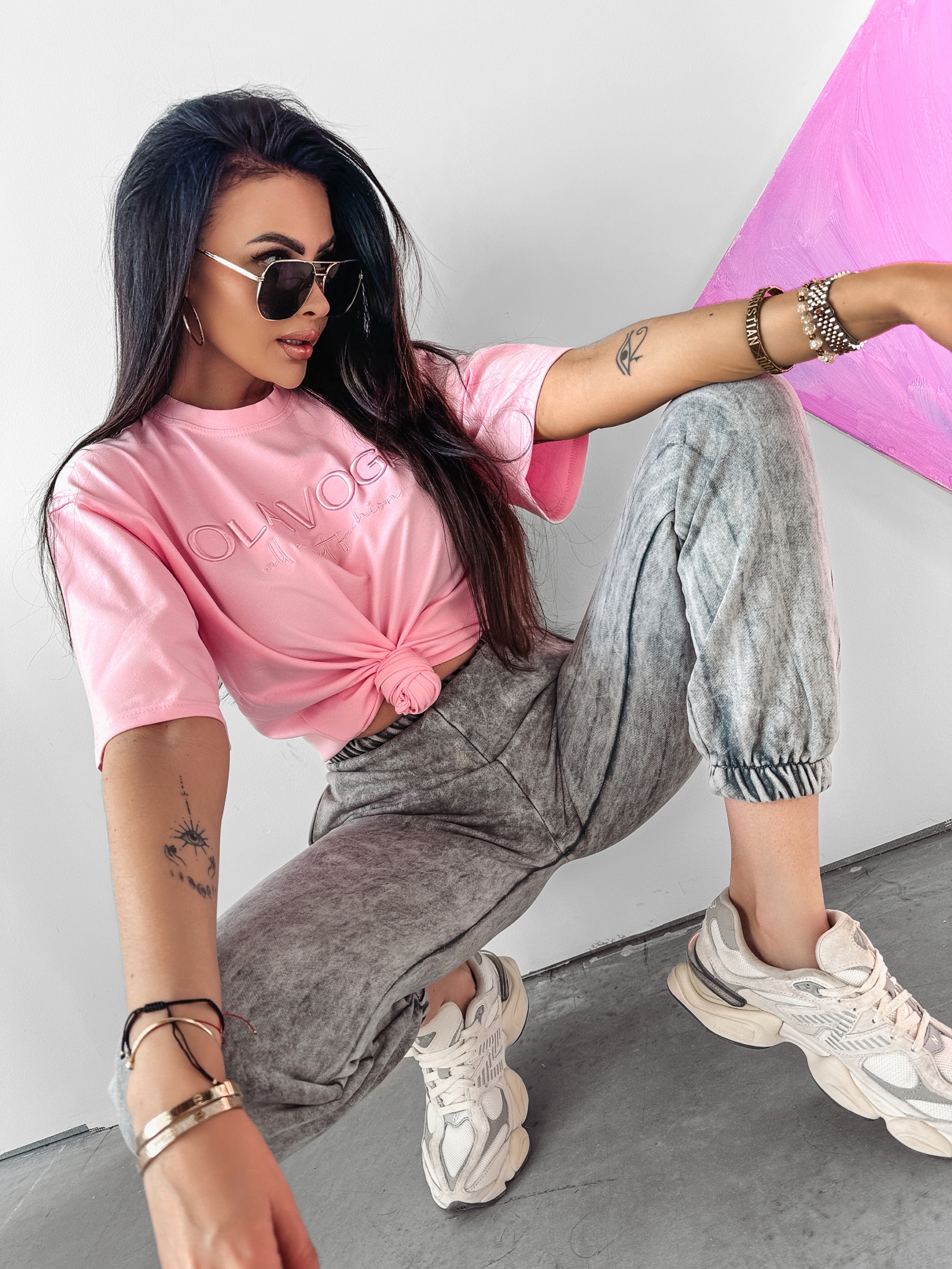 T-shirt klasyczny Asher Ola Voga różowy T-shirt klasyczny Asher Ola Voga różowy