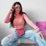 Golf prążkowany Neve Ola Voga pudrowy