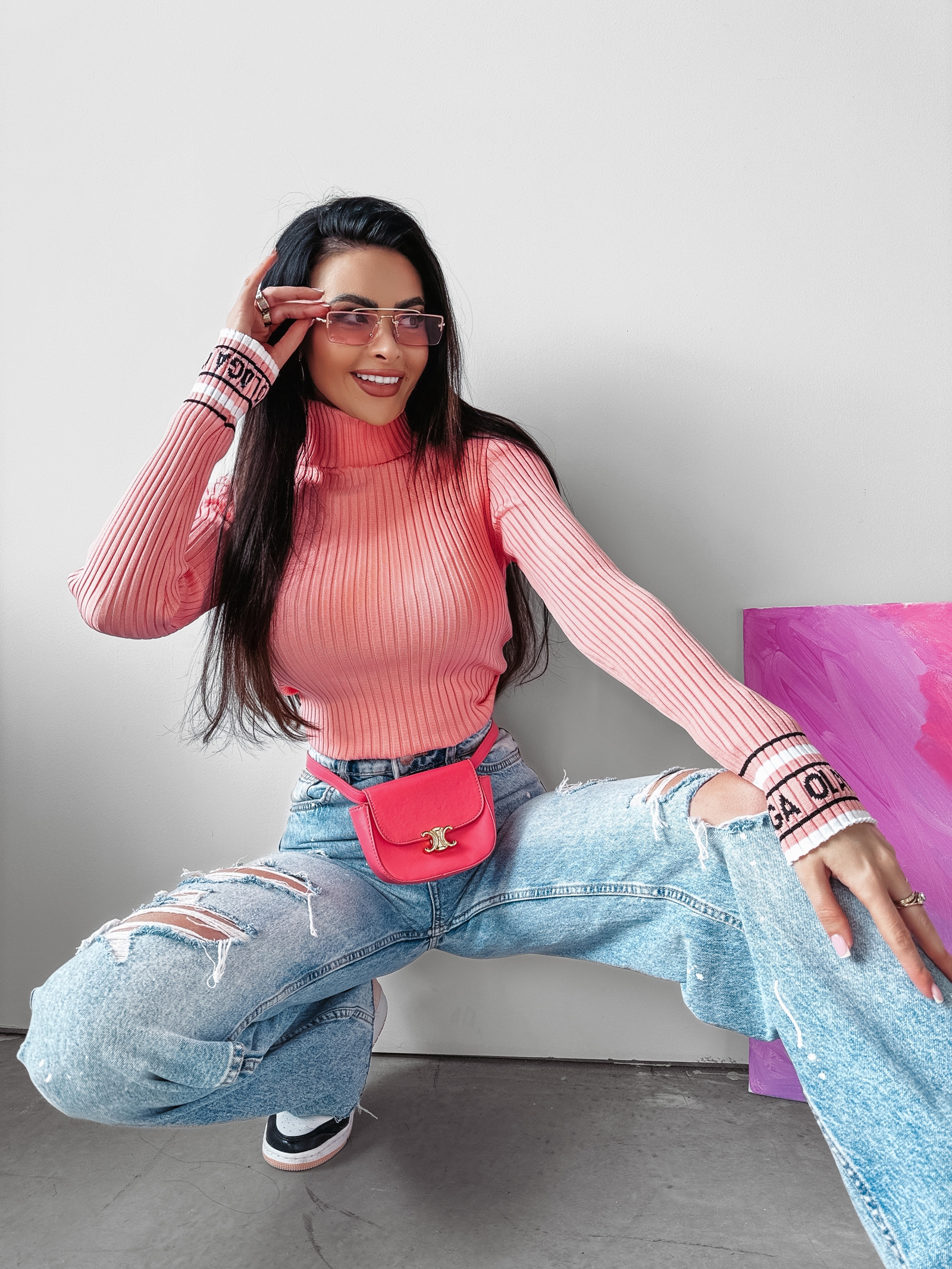 Golf prążkowany Neve Ola Voga pudrowy