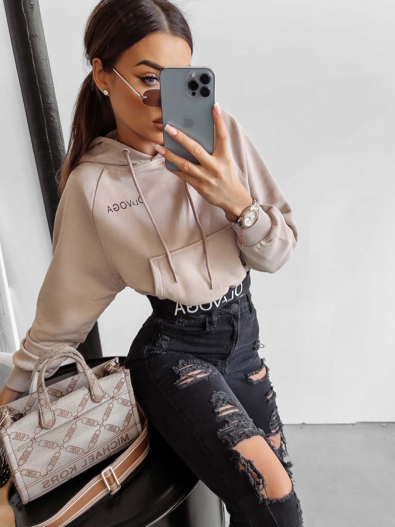 Bluza z kapturem Mannie Ola Voga beżowa Bluza z kapturem Mannie Ola Voga beżowa