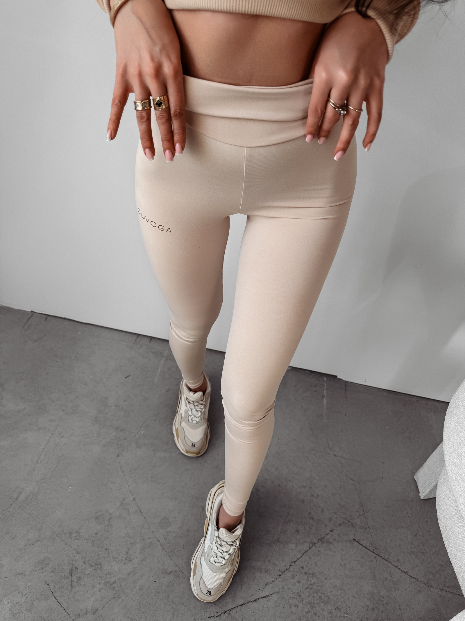 Legginsy BASIC elastyczne Shapewear Ola Voga beżowe Legginsy BASIC elastyczne Shapewear Ola Voga beżowe