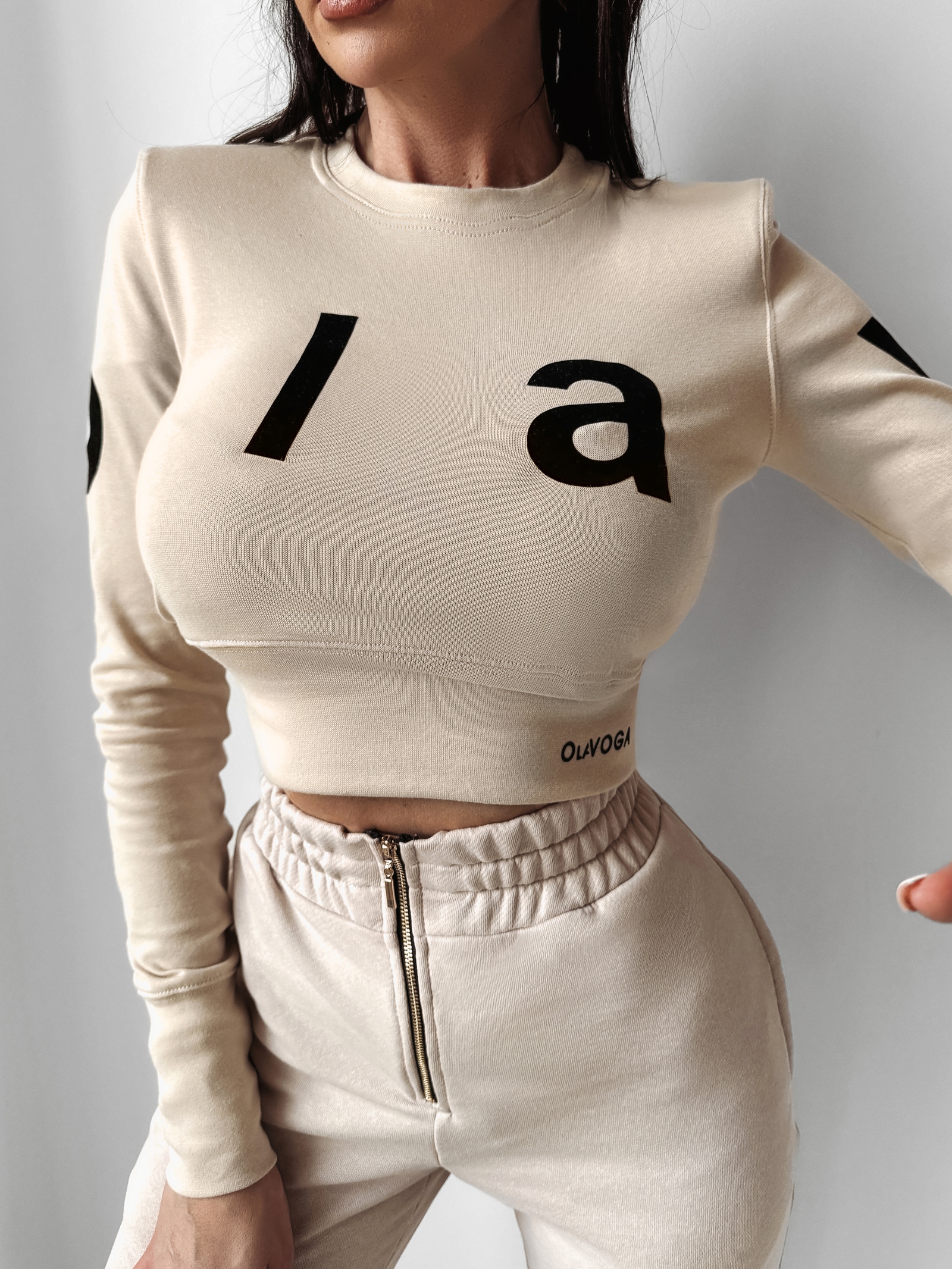 Spodnie dresowe Eyda Ola Voga beżowe