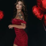 Sukienka welurowa NB Miga czerwona