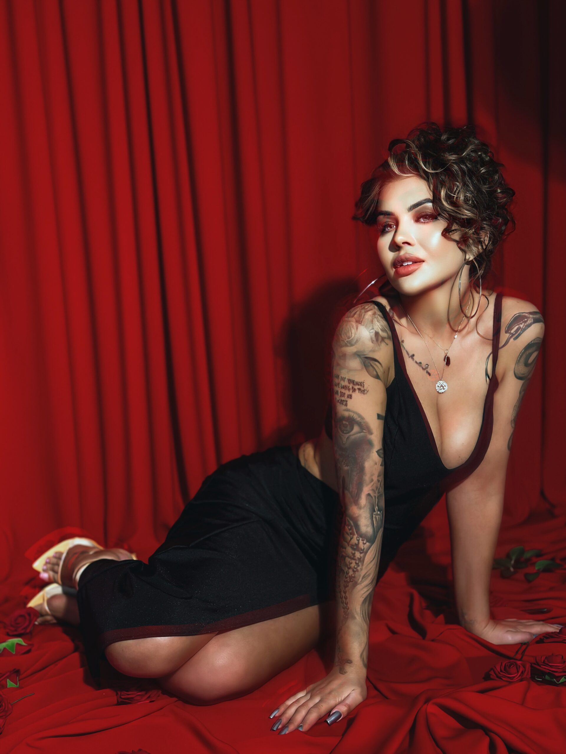 Sukienka elastyczna NB Dosto czarna