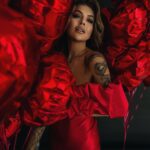 Sukienka satynowa NB Rora czerwona