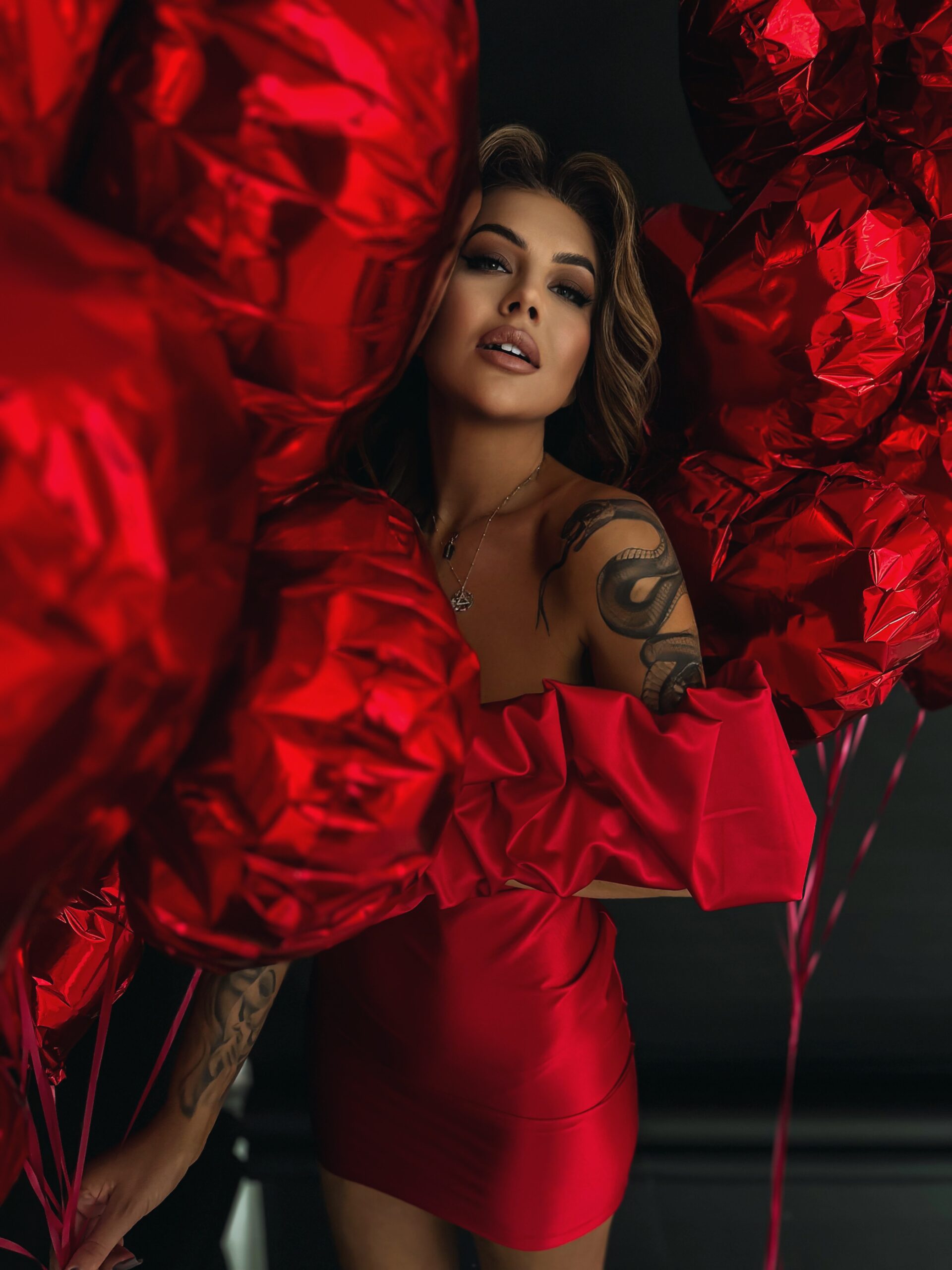 Sukienka satynowa NB Rora czerwona