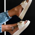 Klapki z misiem Rock Tods II kremowo-beżowe