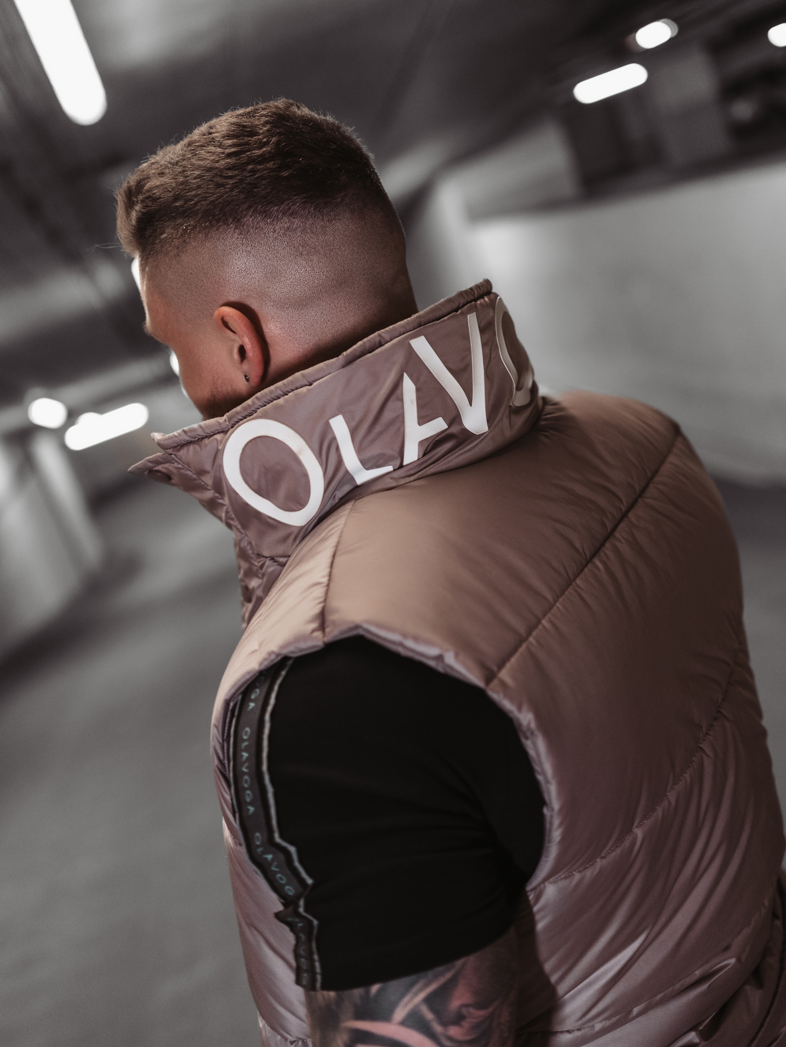 Kamizelka męska PUFFER MEN OLAVOGA beżowa Kamizelka męska PUFFER MEN OLAVOGA beżowa