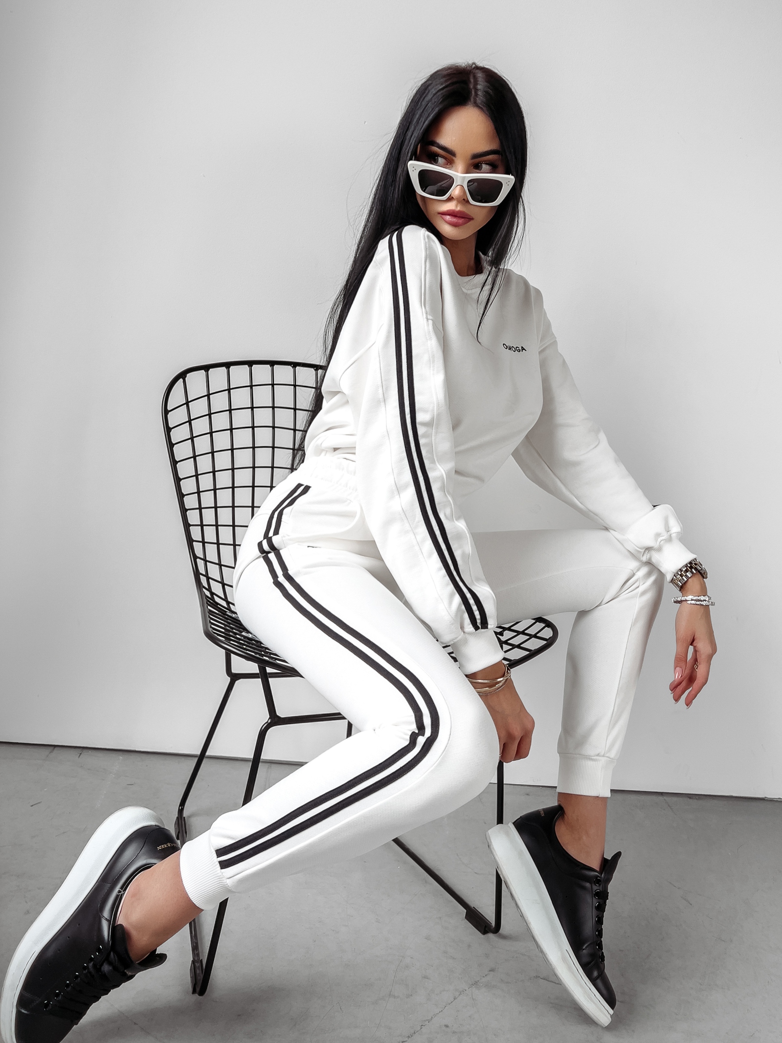 Komplet sportowy bawełniany Stripes Ola Voga ecru