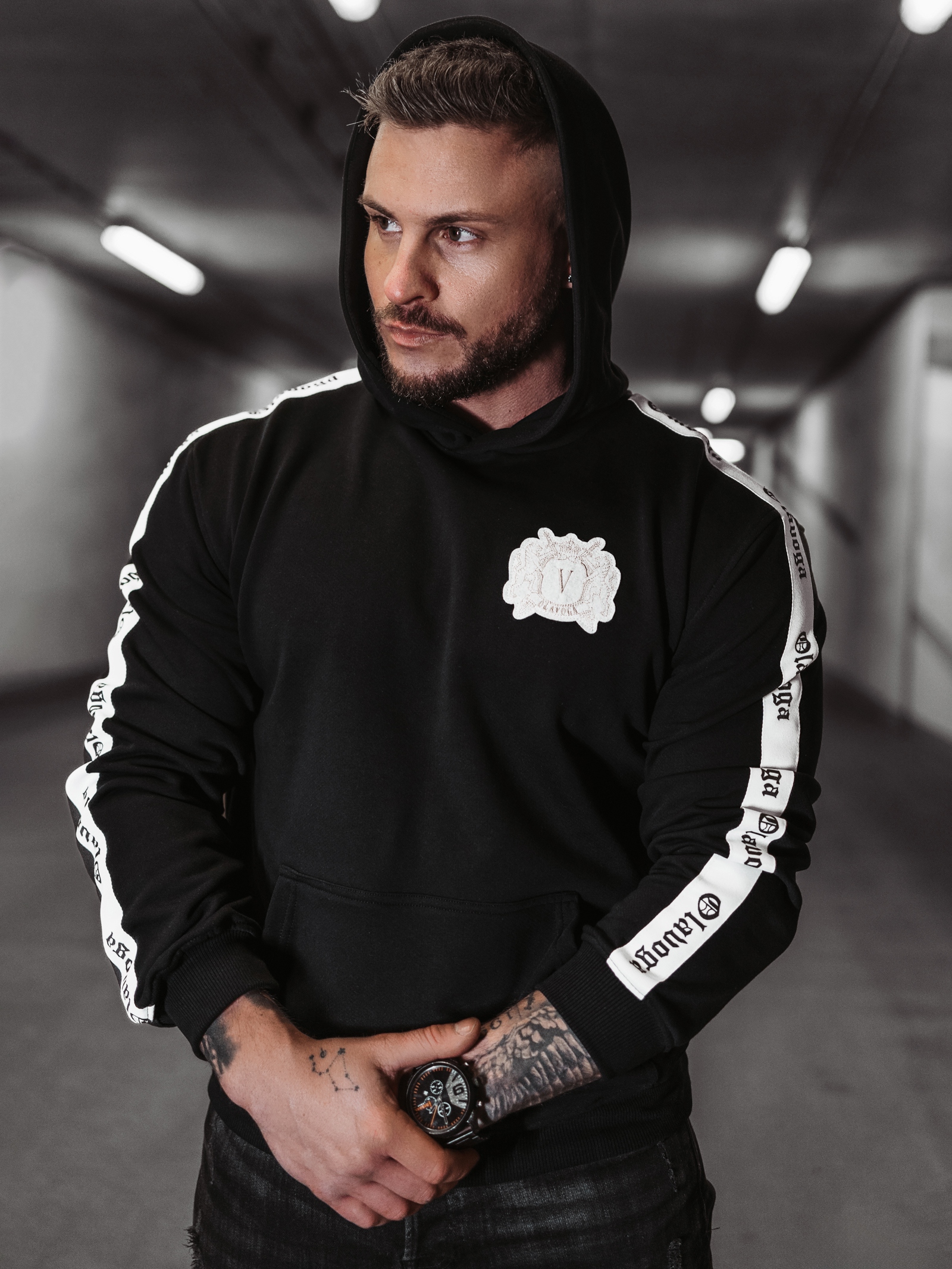 Bluza męska sportowa z lampasem BALANCE OLAVOGA czarna