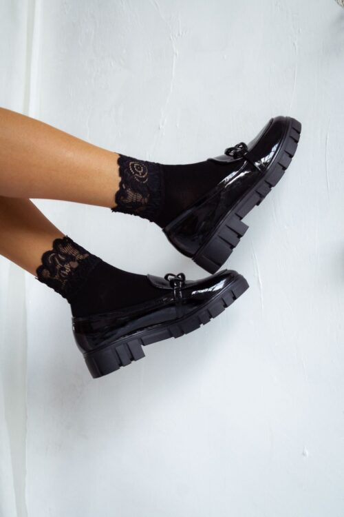 Stopki damskie gładkie z koronką czarne