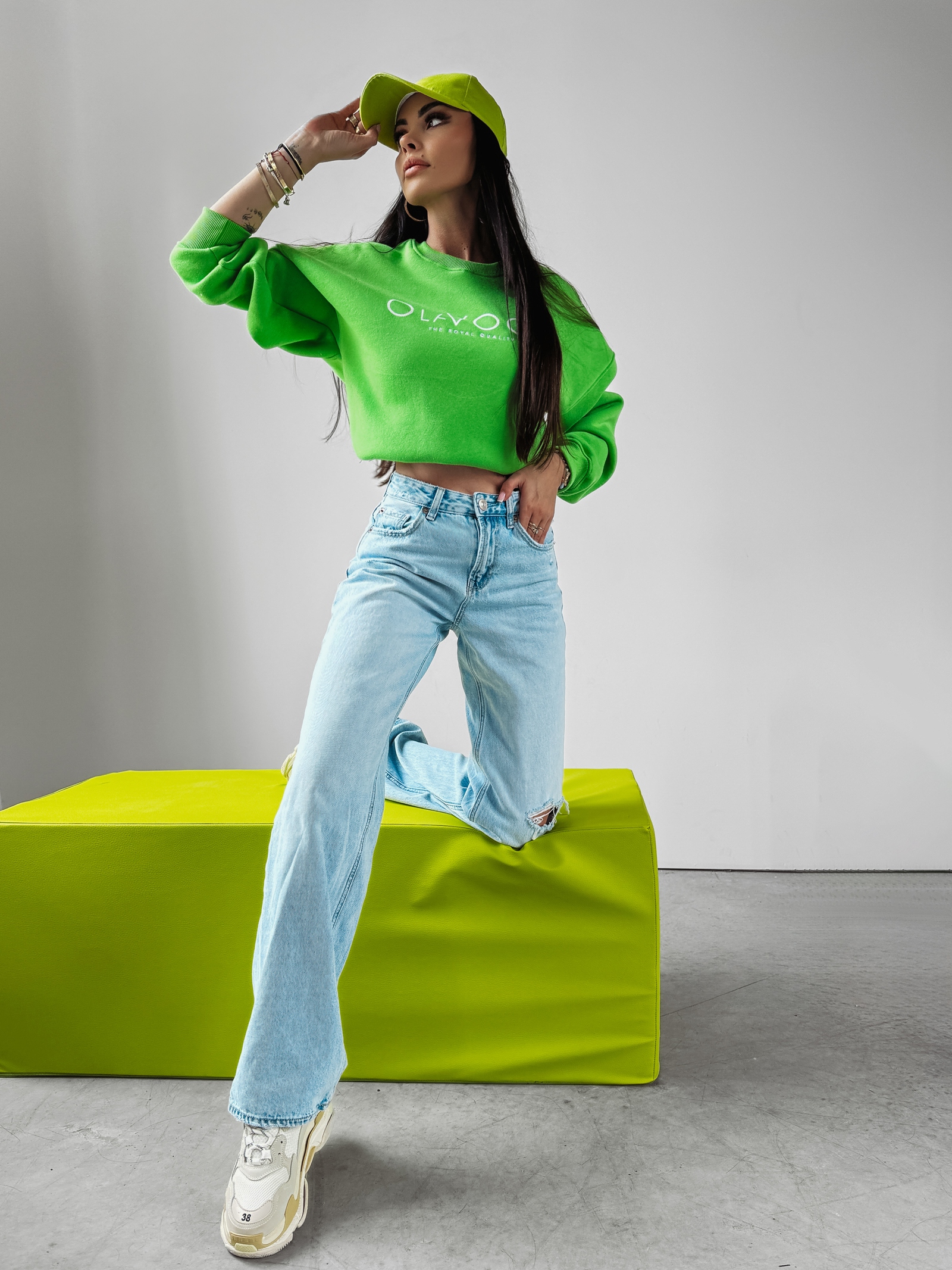 Bluza klasyczna z logo Creme Ola Voga zielona