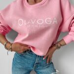 Bluza klasyczna z logo Creme Ola Voga pudrowa