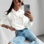 Bluza kangurka z nadrukiem Kiki Ola Voga ecru