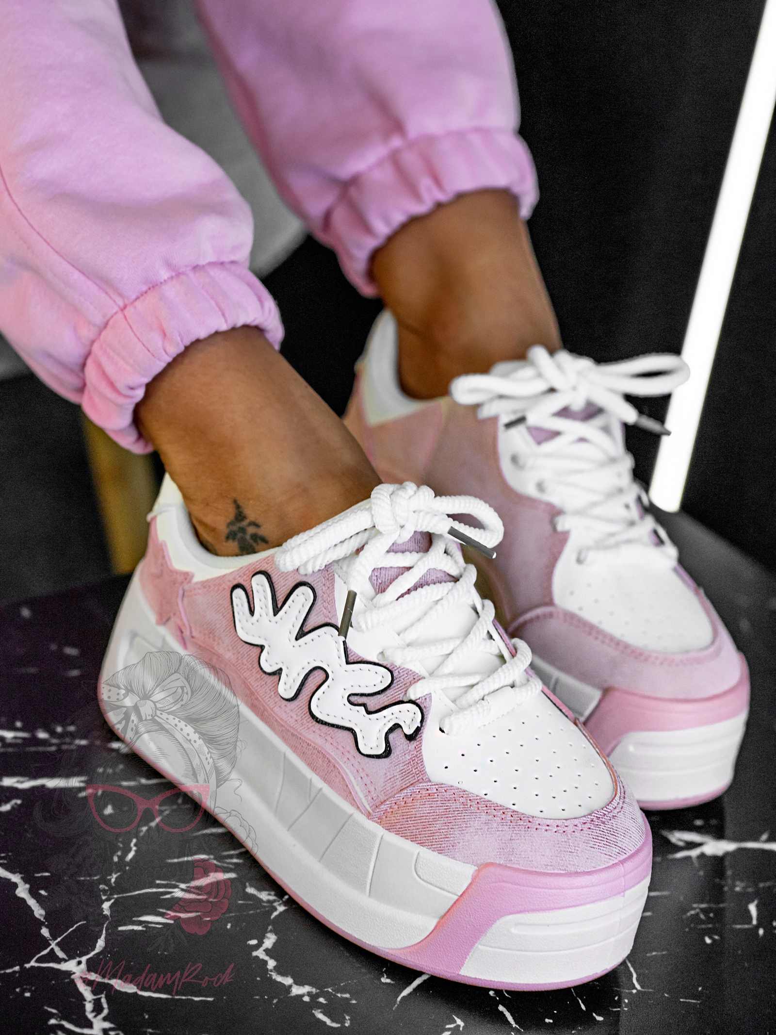 Buty sportowe na platformie Madam Zegos pudrowe Buty sportowe na platformie Madam Zegos pudrowe