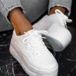 Buty sportowe na platformie Madam Zegos białe