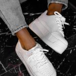 Buty sportowe na platformie Madam Zegos białe