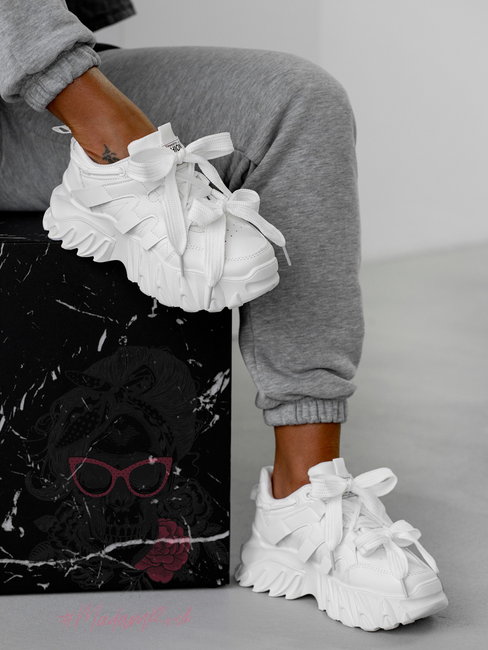 Buty sportowe na platformie Rock Totto białe