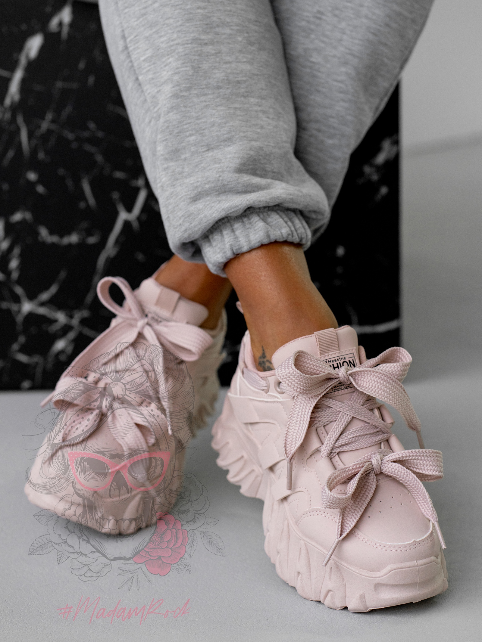 Buty sportowe na platformie Rock Totto pudrowe