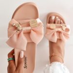 Klapki z misiem Rock Tods pudrowe