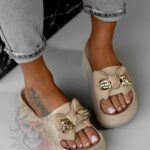 Klapki Madam Todi beżowe