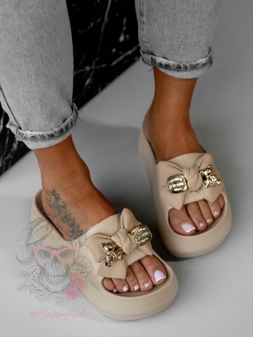 Klapki Madam Todi beżowe