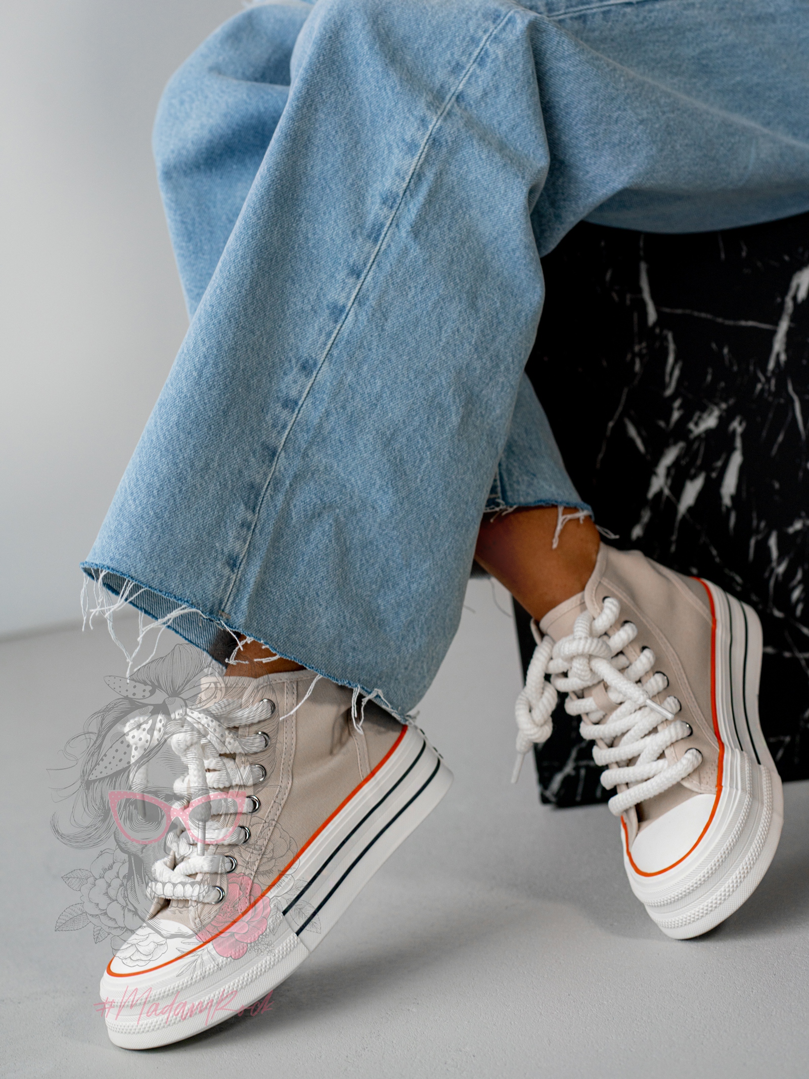 -WYPRZEDANE-Trampki na platformie Rock Opam beżowe