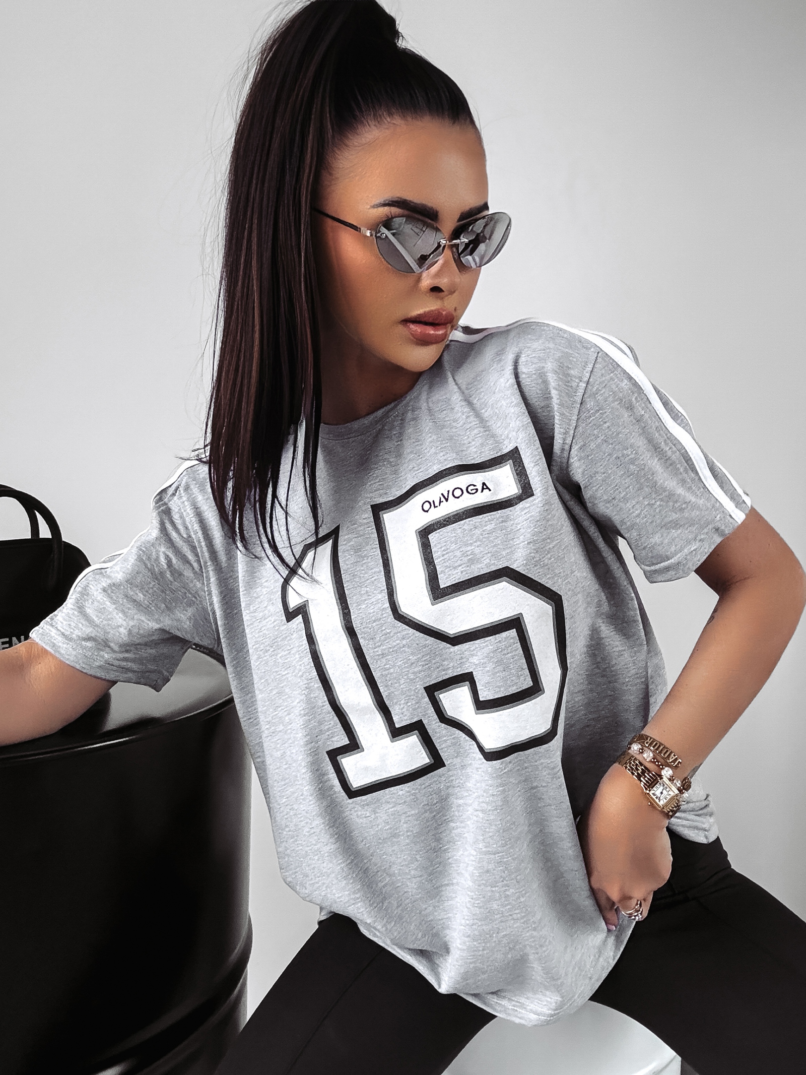 T-shirt oversize z nadrukiem 15 Ola Voga szary melanż